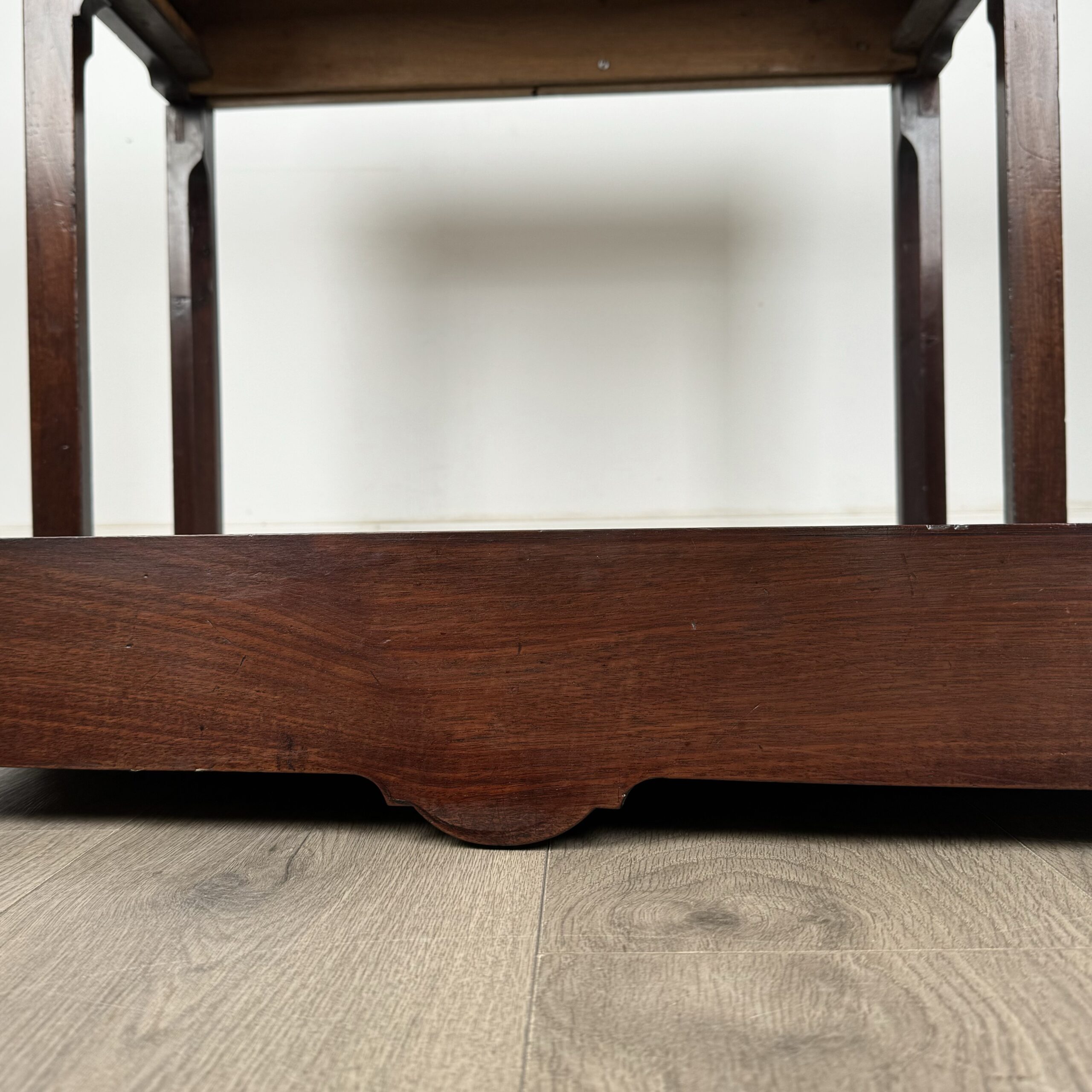 Antique 18th Century Fold Over Tea Table In Mahogany