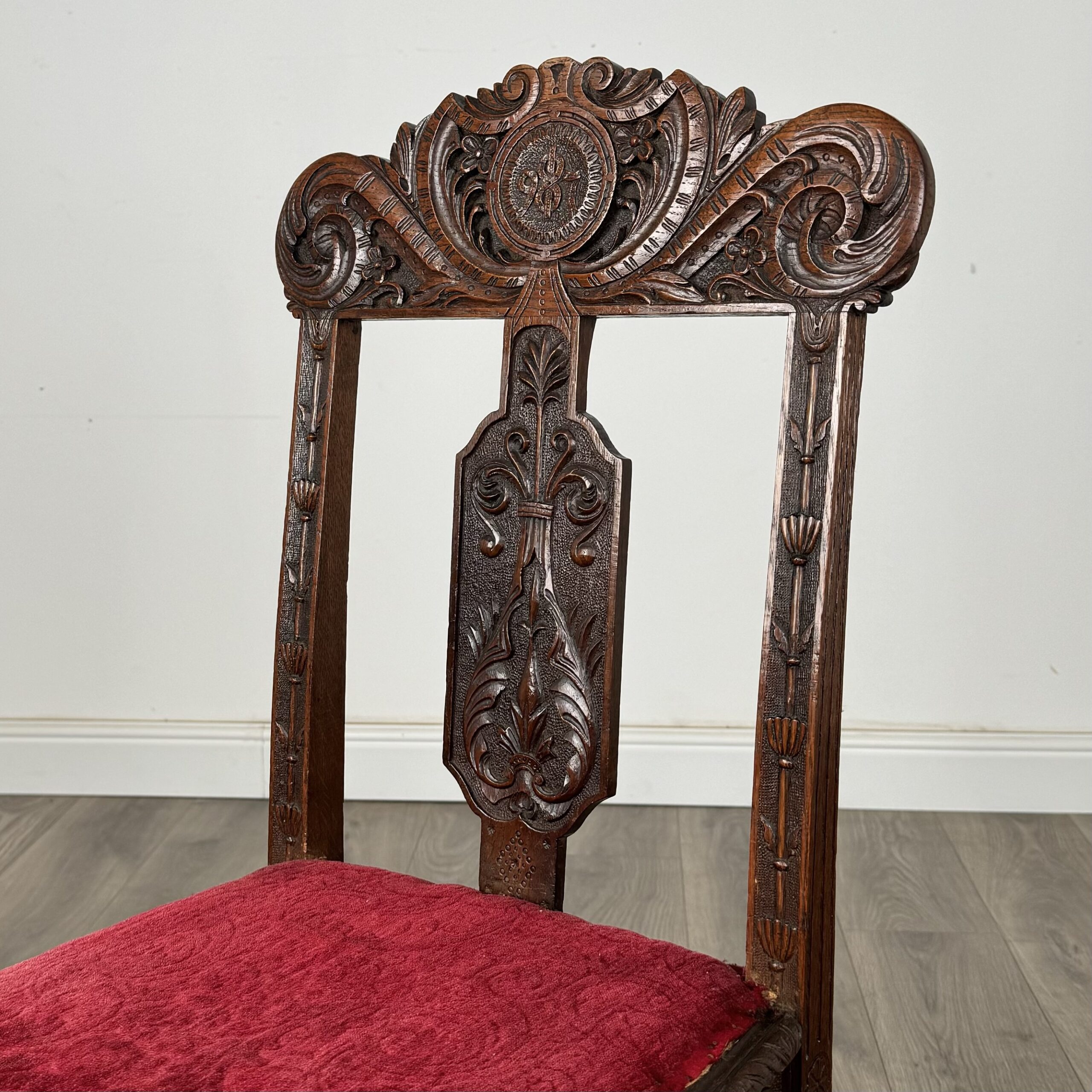 Antique Late 19th Century Set Of 6 Carved Oak Dining Chairs