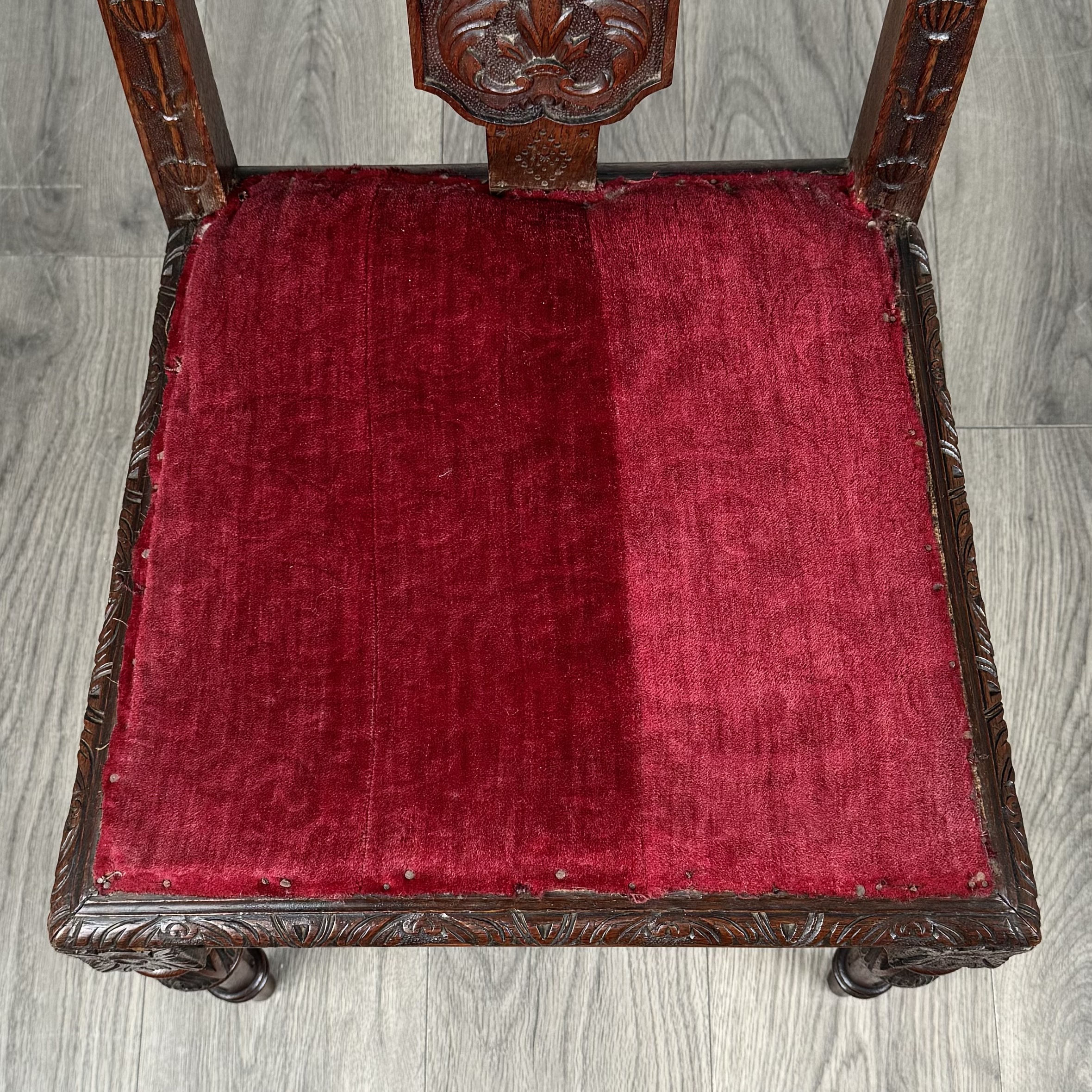 Antique Late 19th Century Set Of 6 Carved Oak Dining Chairs