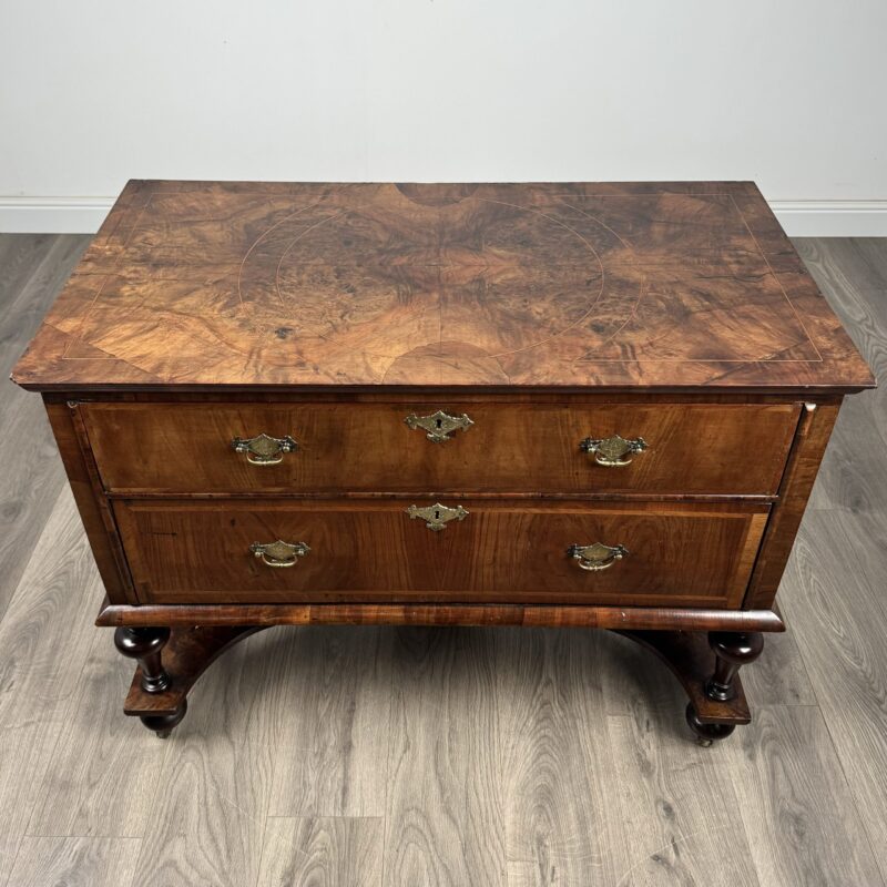 Antique 17th Century William And Mary Chest Of Drawers In Walnut