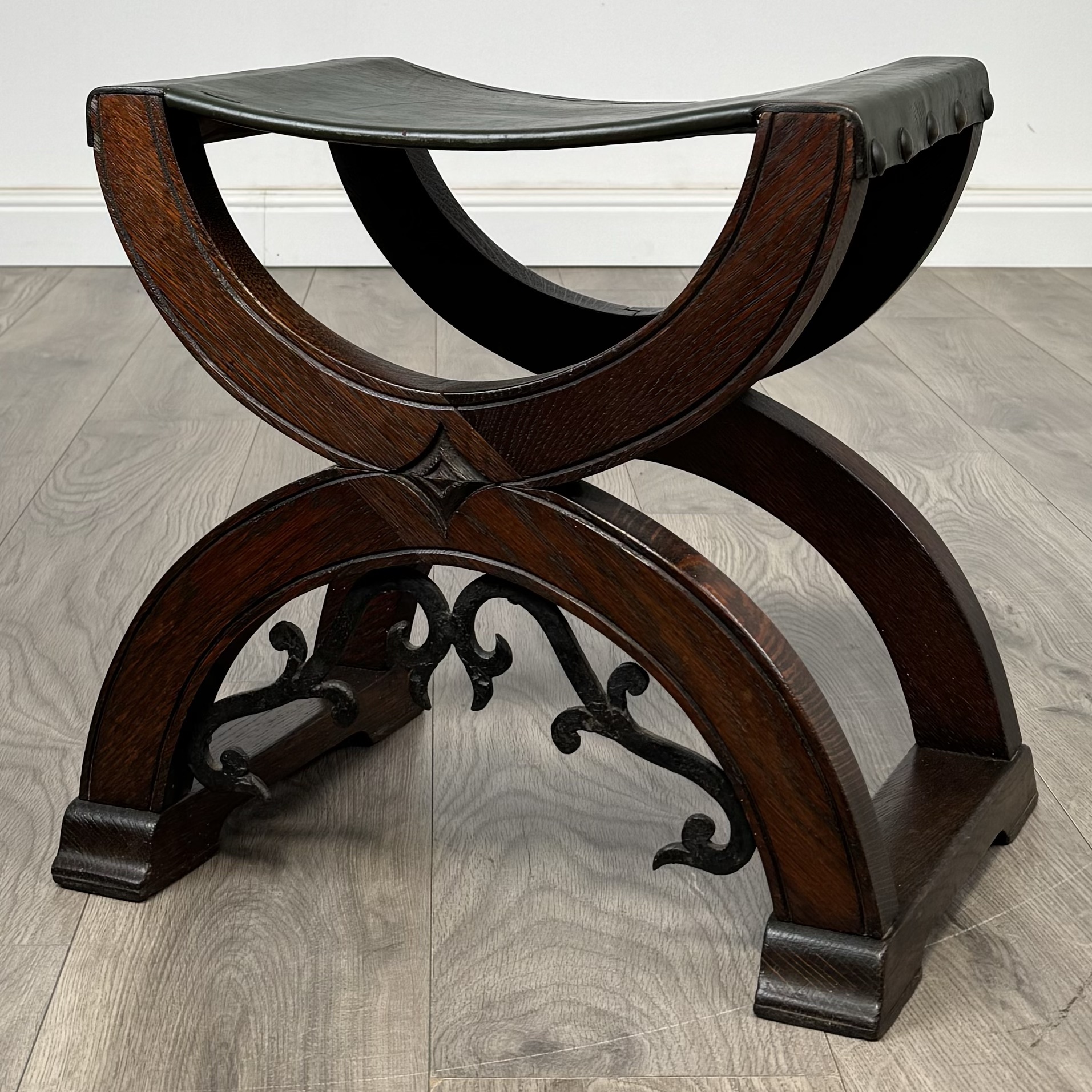 Antique 20th Century Carved Oak Writing Table With Stool