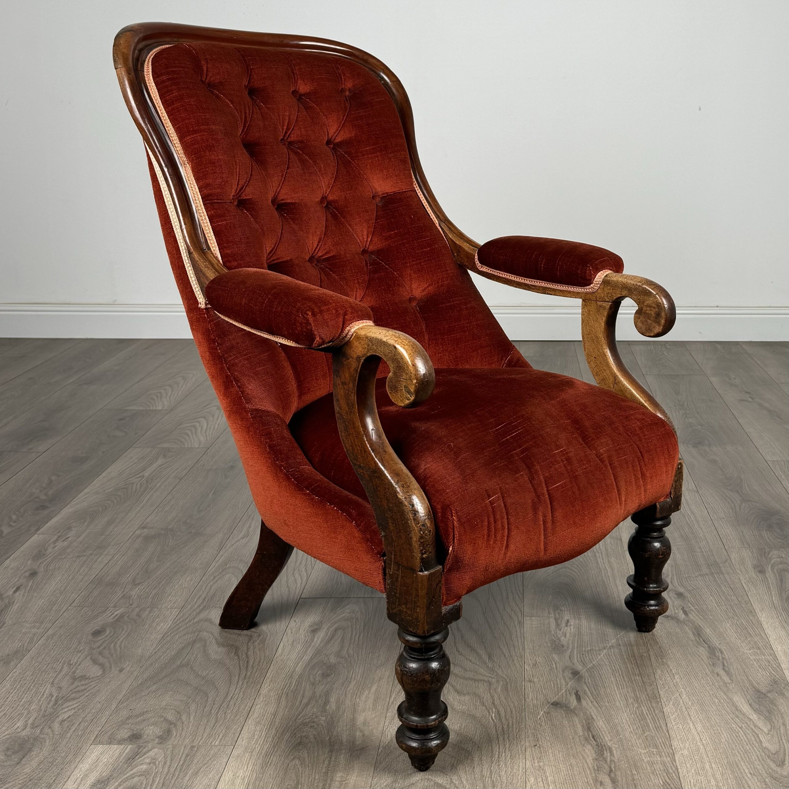 Antique 19th Century Armchair In Mahogany