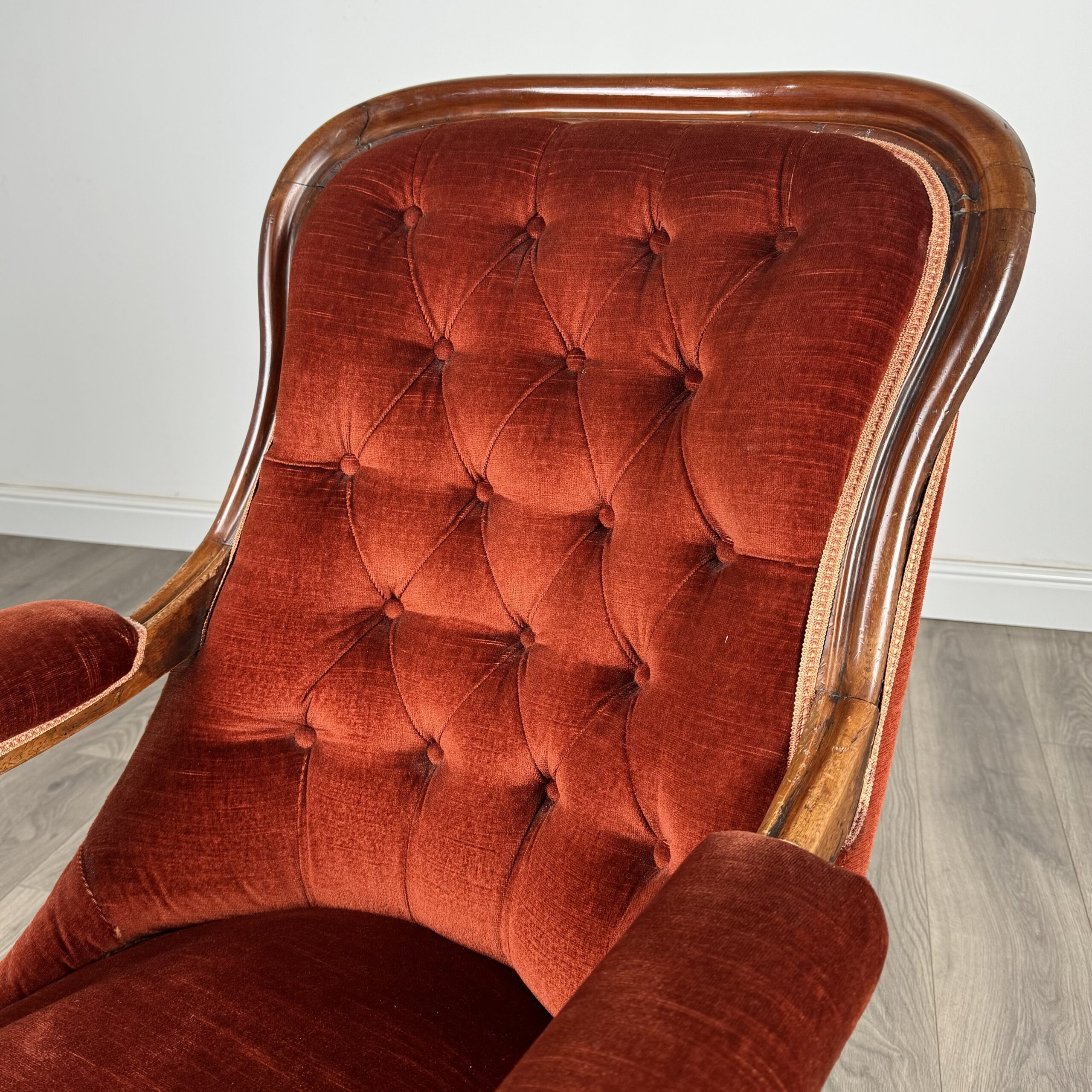Antique 19th Century Armchair In Mahogany