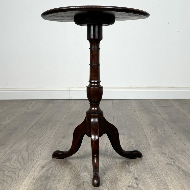 Antique Small 18th Century Fine Quality Tripod Table