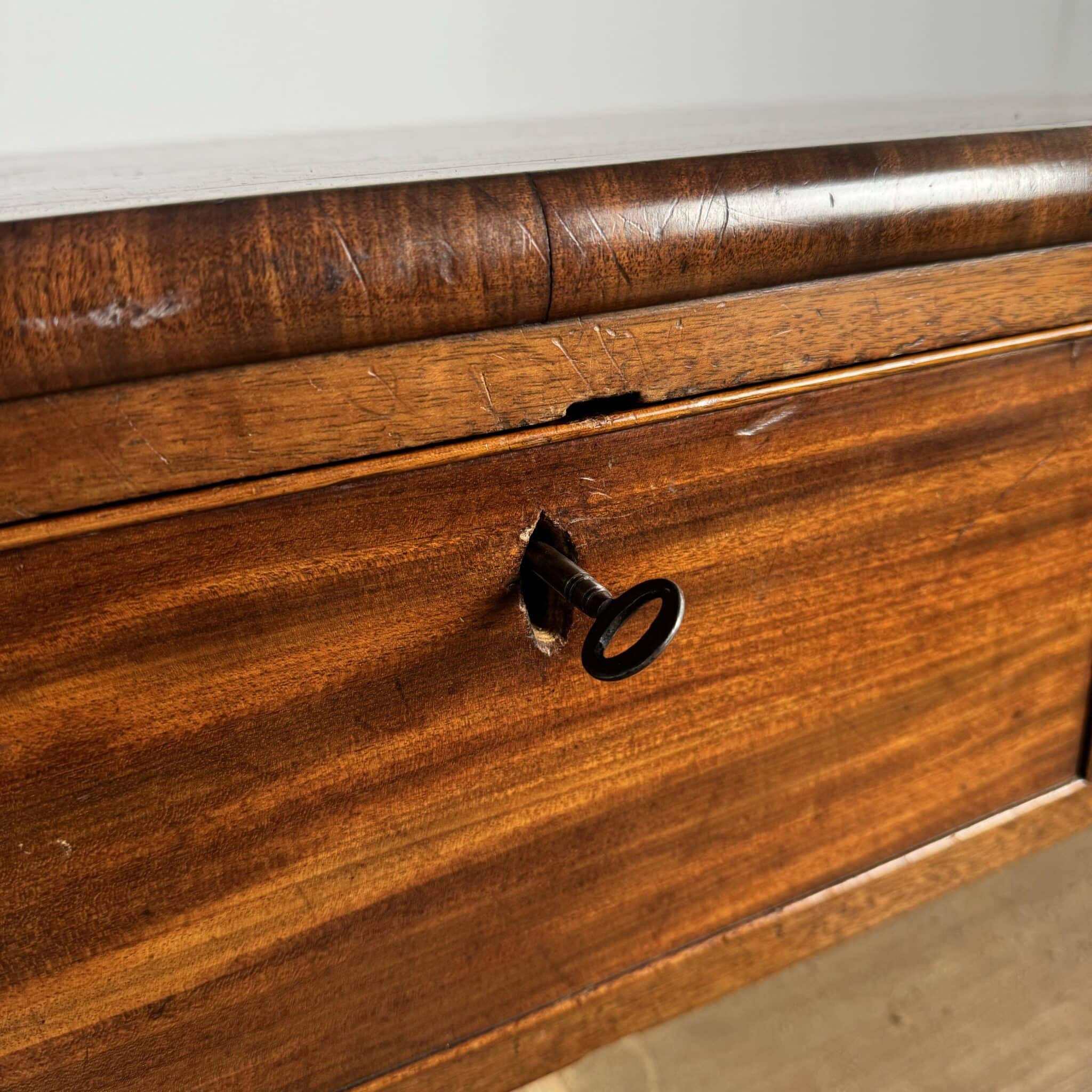 Antique 18th Century Mahogany Chest Of Drawers