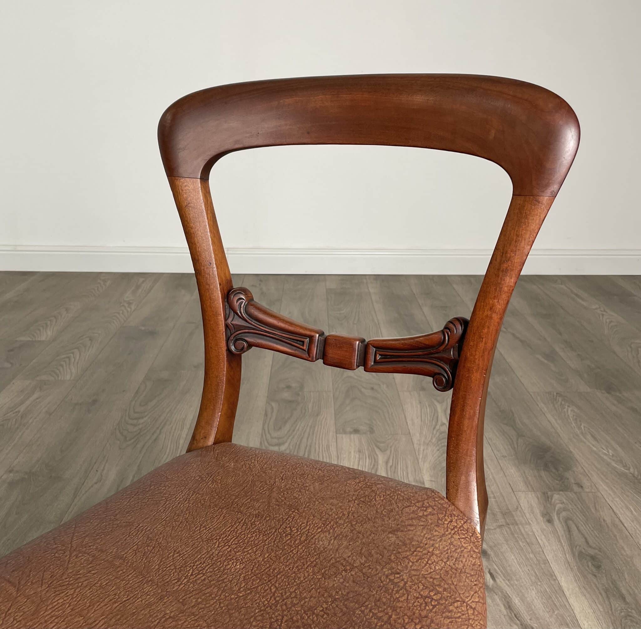 Antique 19th Century Set Of 6 Dining Chairs In Mahogany