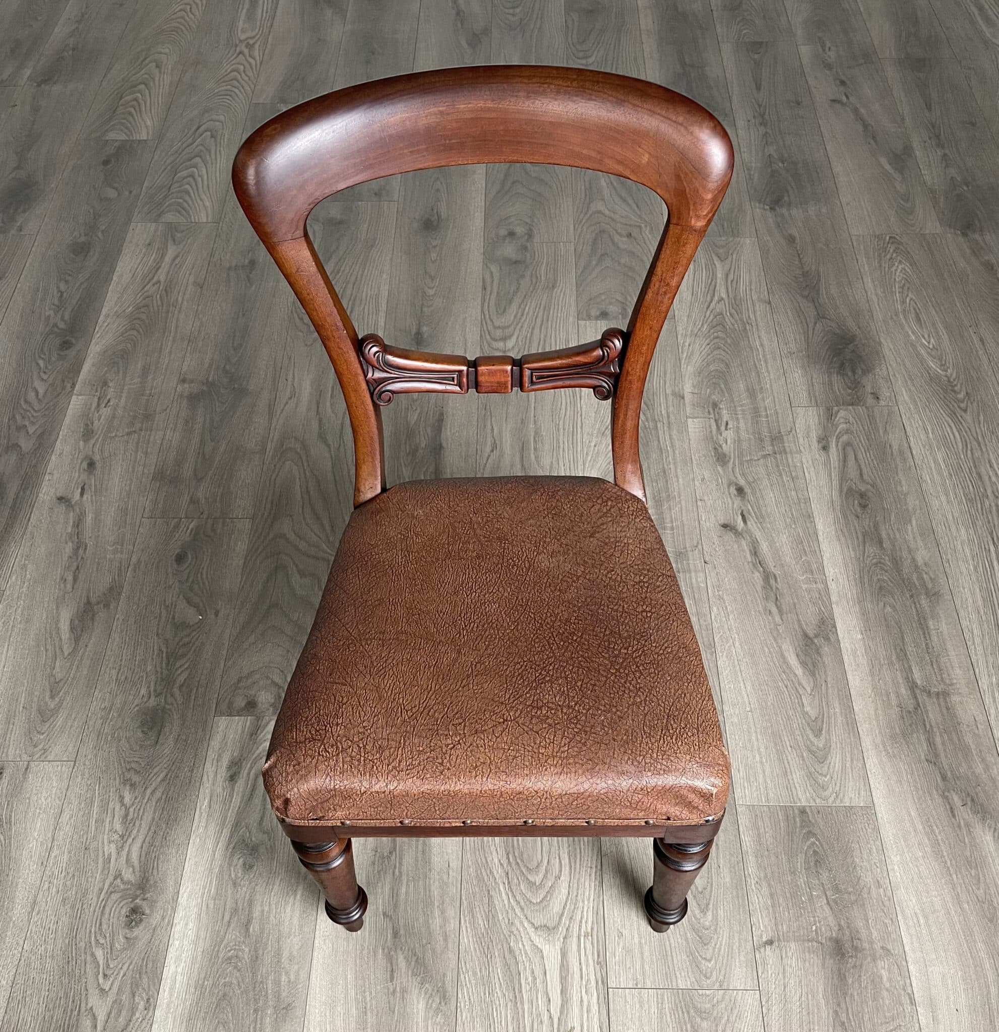 Antique 19th Century Set Of 6 Dining Chairs In Mahogany