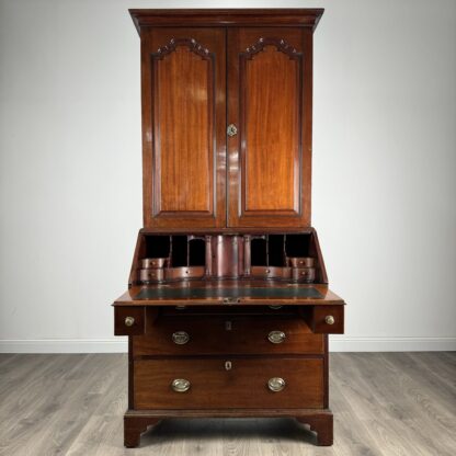 Antique 18th Century Fine Quality Bureau Bookcase In Mahogany - Image 2