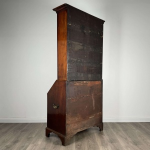 Antique 18th Century Fine Quality Bureau Bookcase In Mahogany