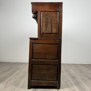 Antique 18th Century Welsh Deuddarn Cupboard In Oak