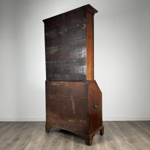Antique 18th Century Fine Quality Bureau Bookcase In Mahogany