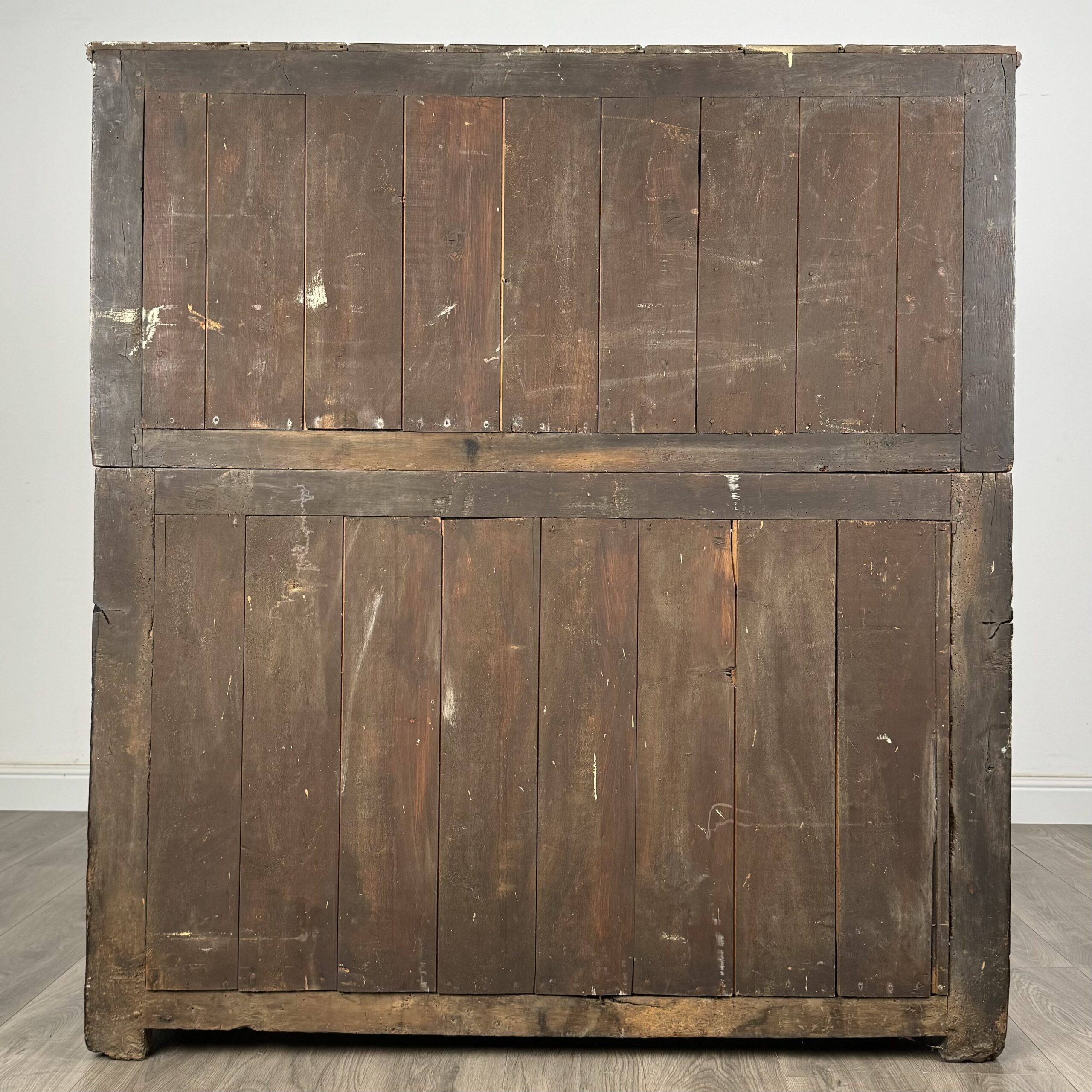 Antique 18th Century Welsh Deuddarn Cupboard In Oak