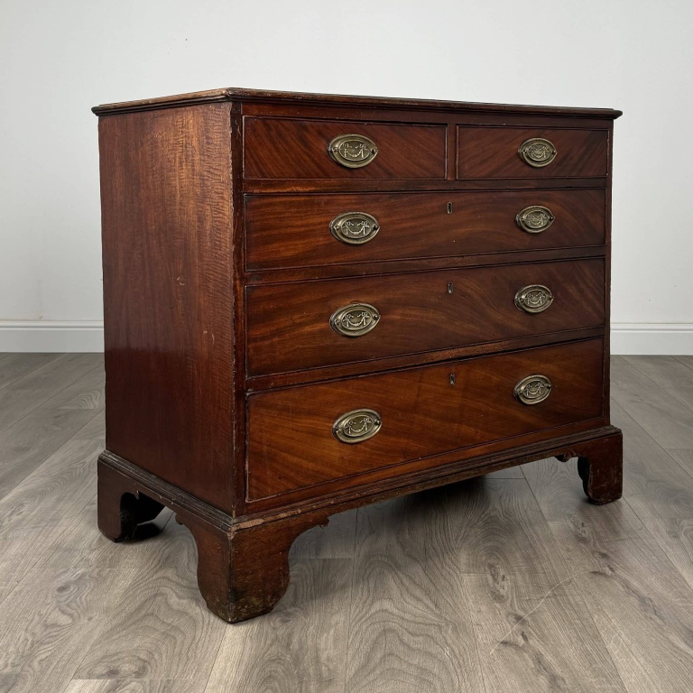 Antique 18th Century Chest Of Drawers In Mahogany - Image 8