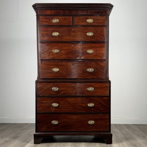 Antique 18th Century Chest On Chest In Mahogany