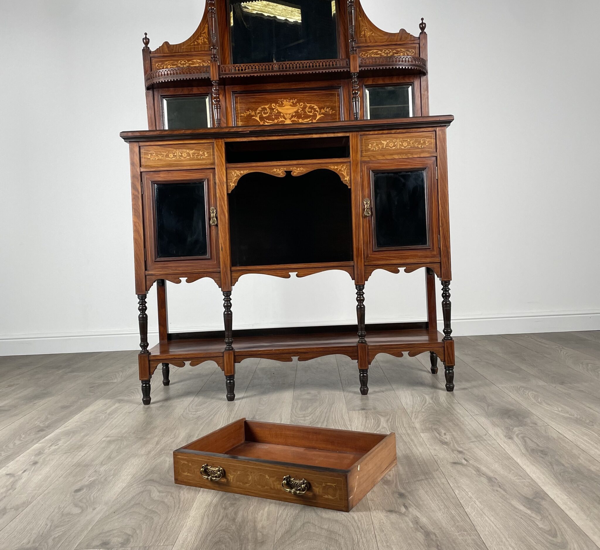 Antique 19th Century Marquetry Sideboard In Rosewood