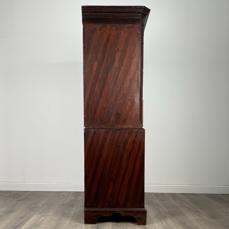 Antique 18th Century Chest On Chest In Mahogany - Image 7