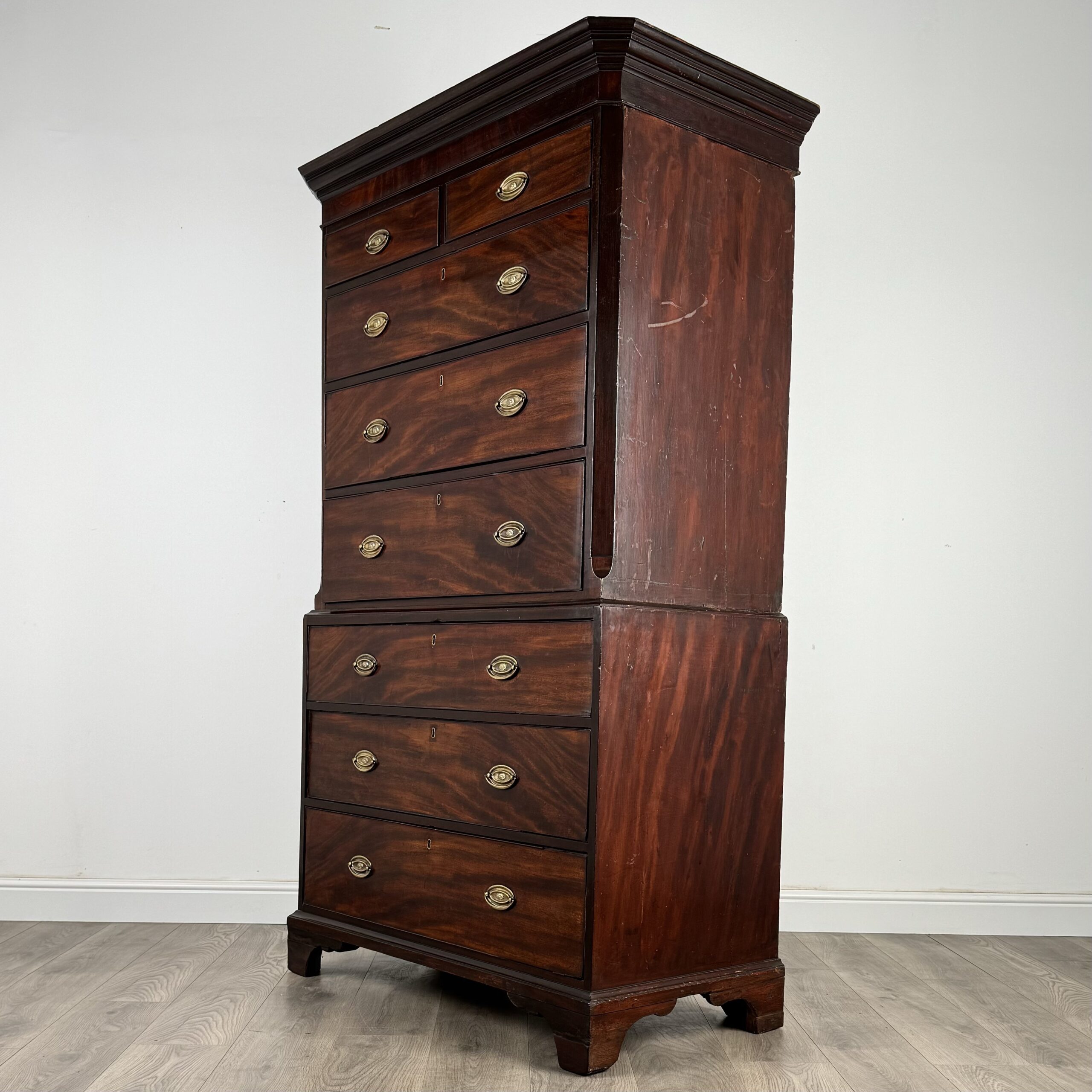 Antique 18th Century Chest On Chest In Mahogany