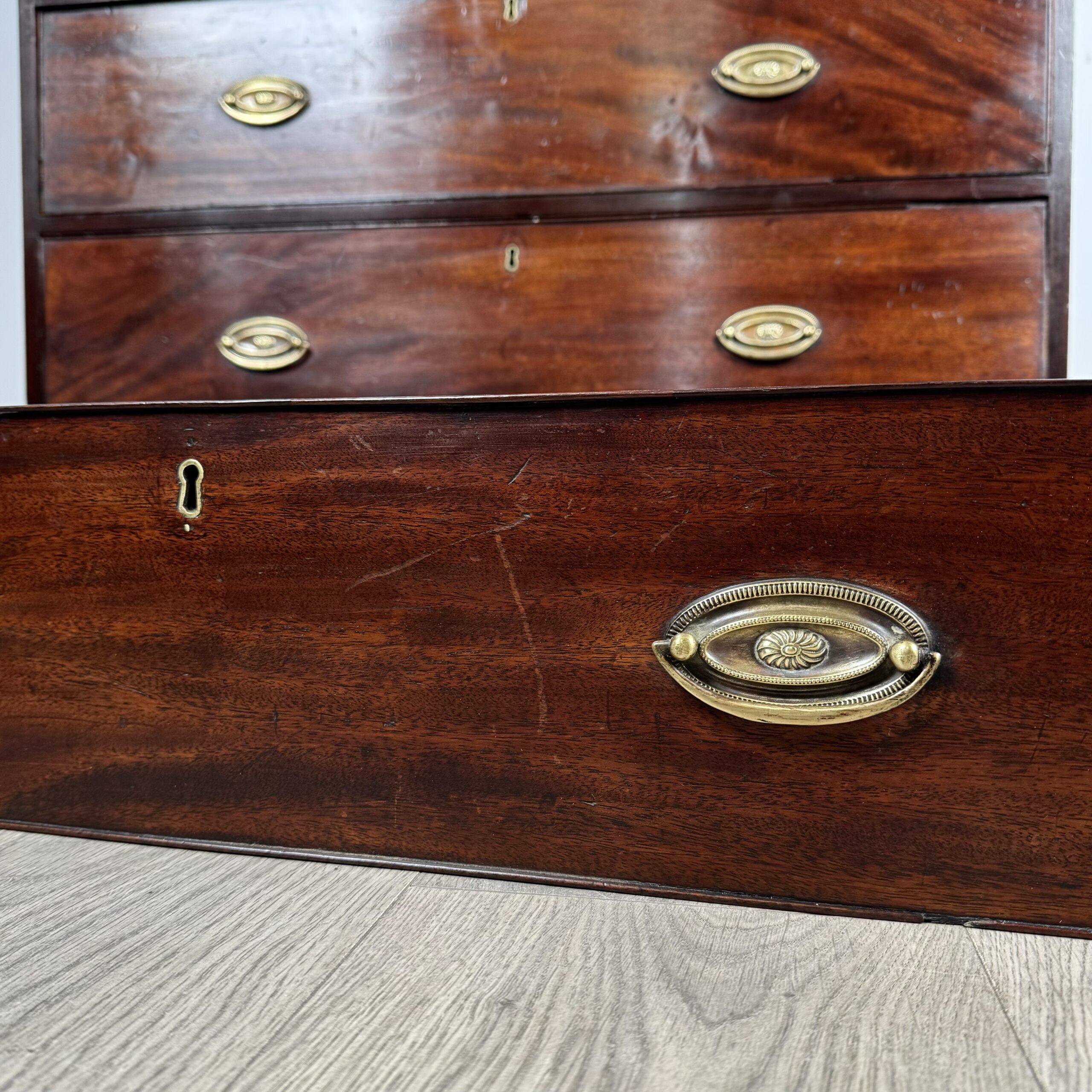 Antique 18th Century Chest On Chest In Mahogany