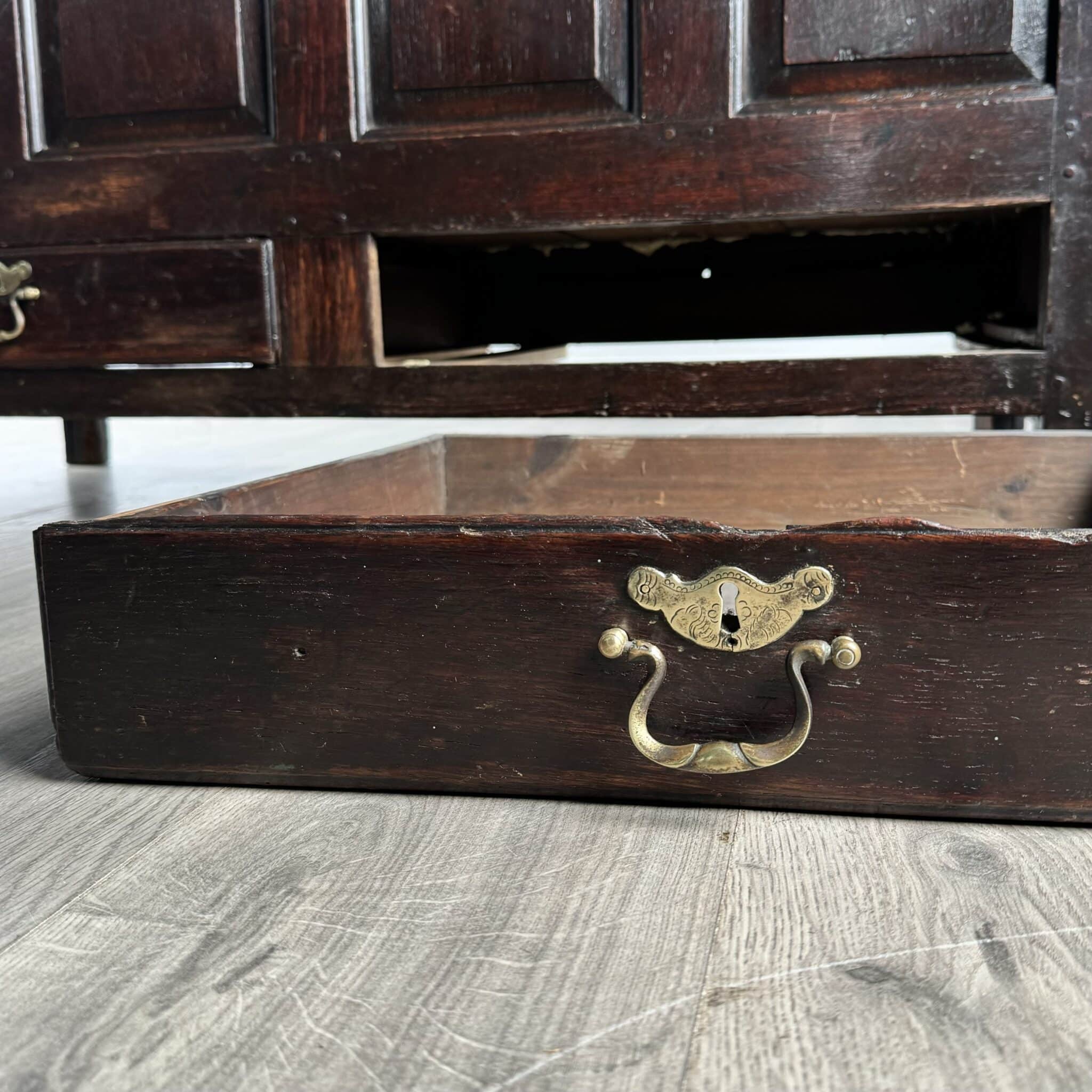 Antique 18th Century Coffer / Mule Chest In Oak