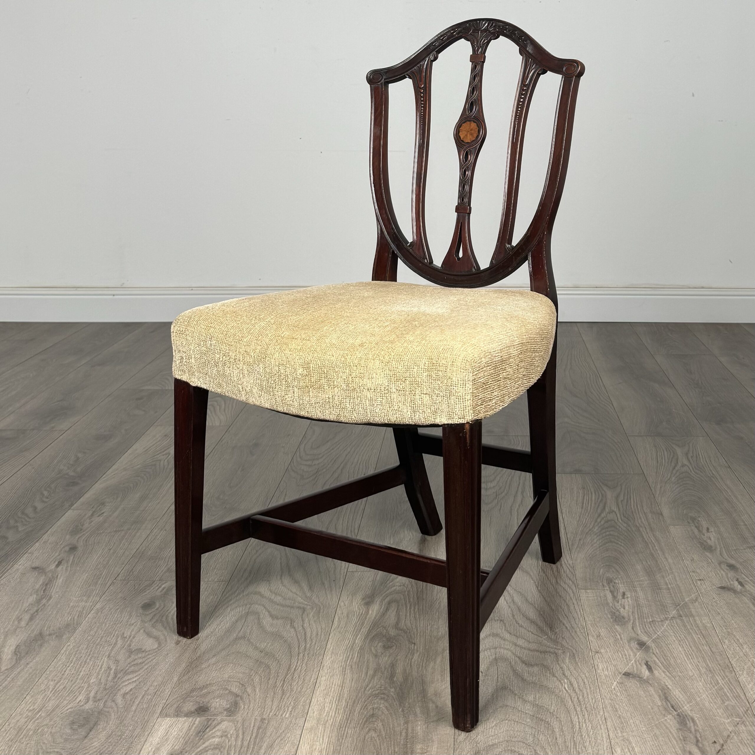 Antique 18th Century Set Of 8 Hepplewhite Style Dining Chairs