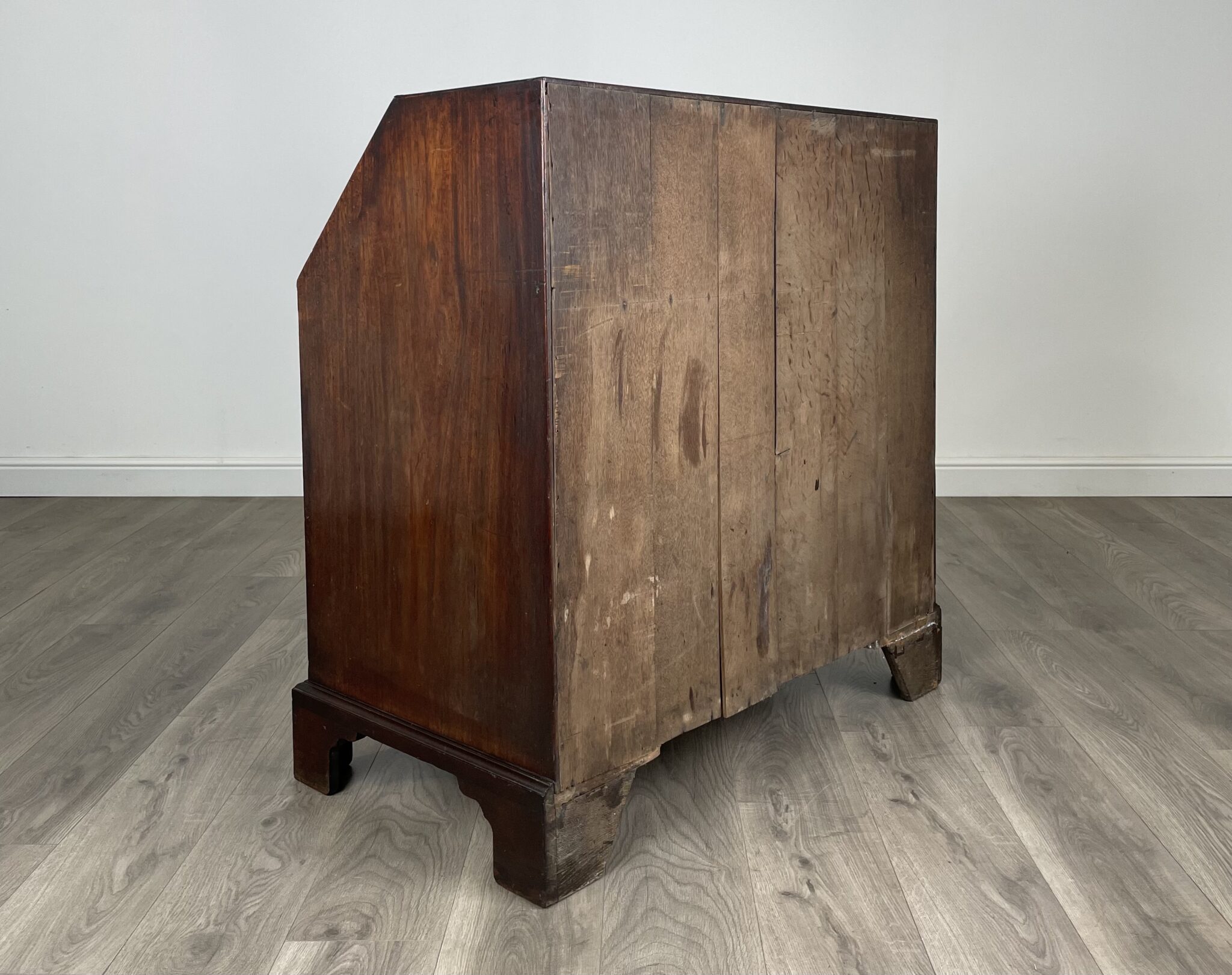 Antique 18th Century Bureau In Cuban Mahogany