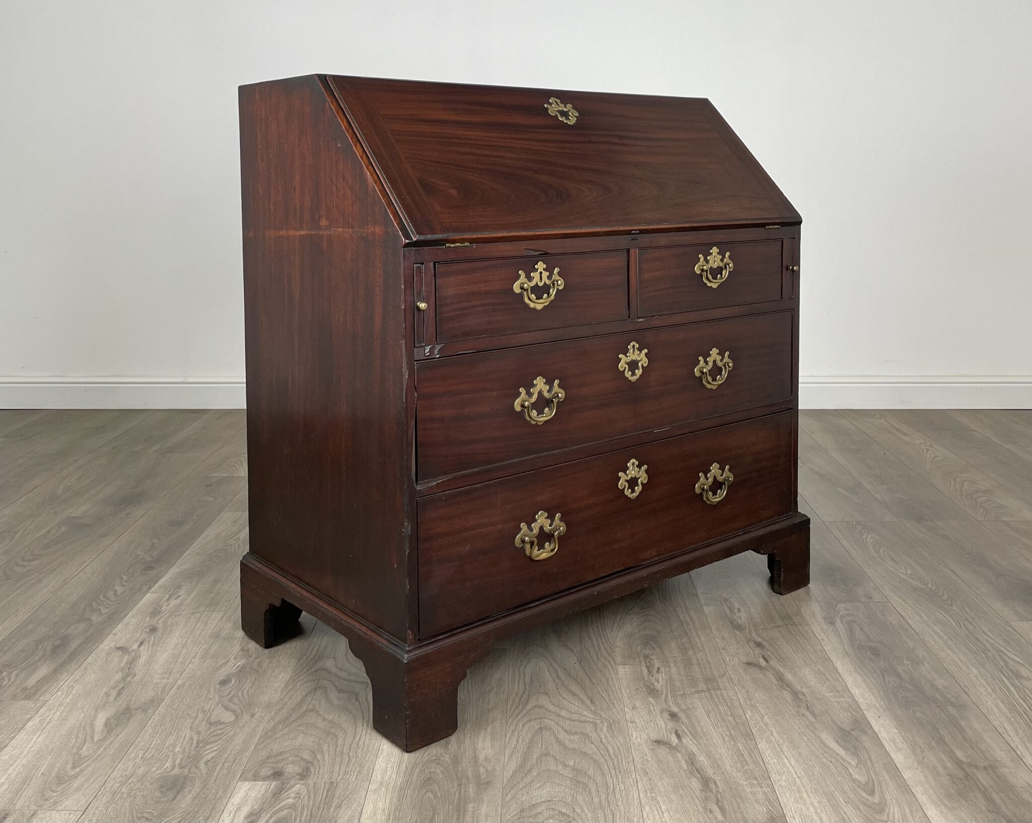 Antique 18th Century Bureau In Cuban Mahogany