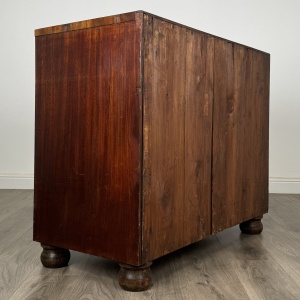 Antique 18th Century Bow Front Chest Of Drawers In Mahogany