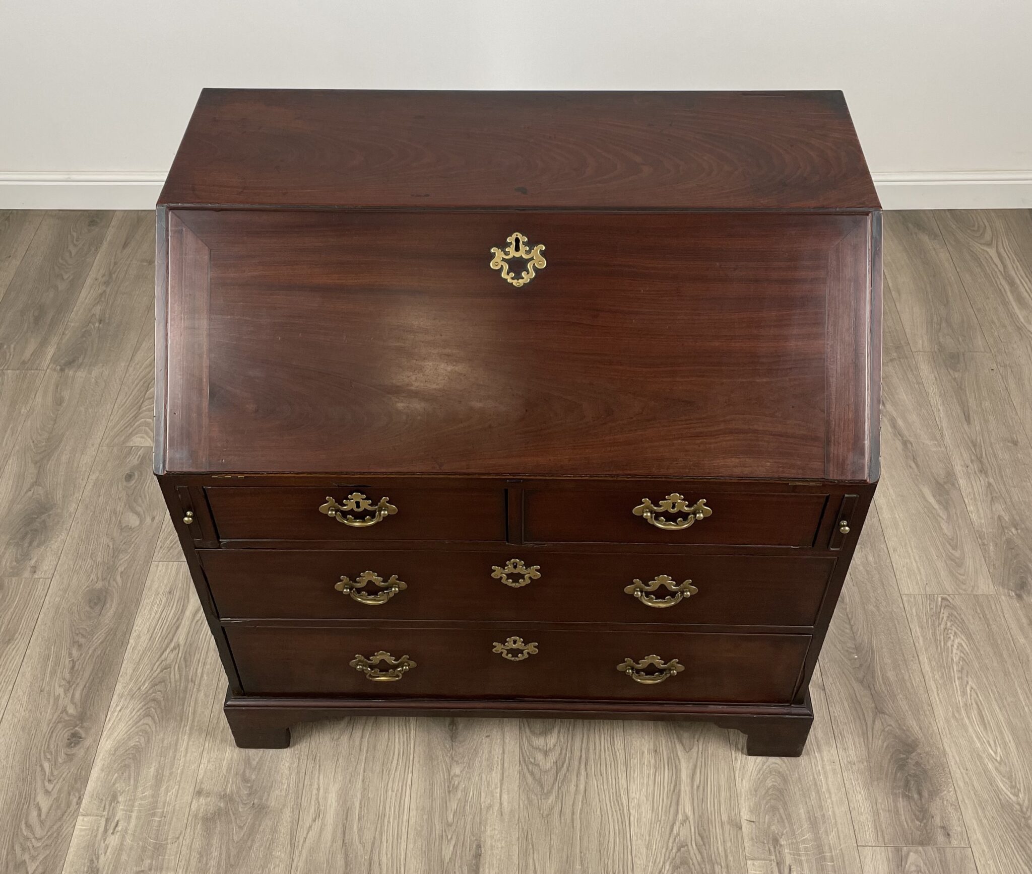 Antique 18th Century Bureau In Cuban Mahogany