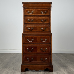 Antique 20th Century Small Chest On Chest In Mahogany