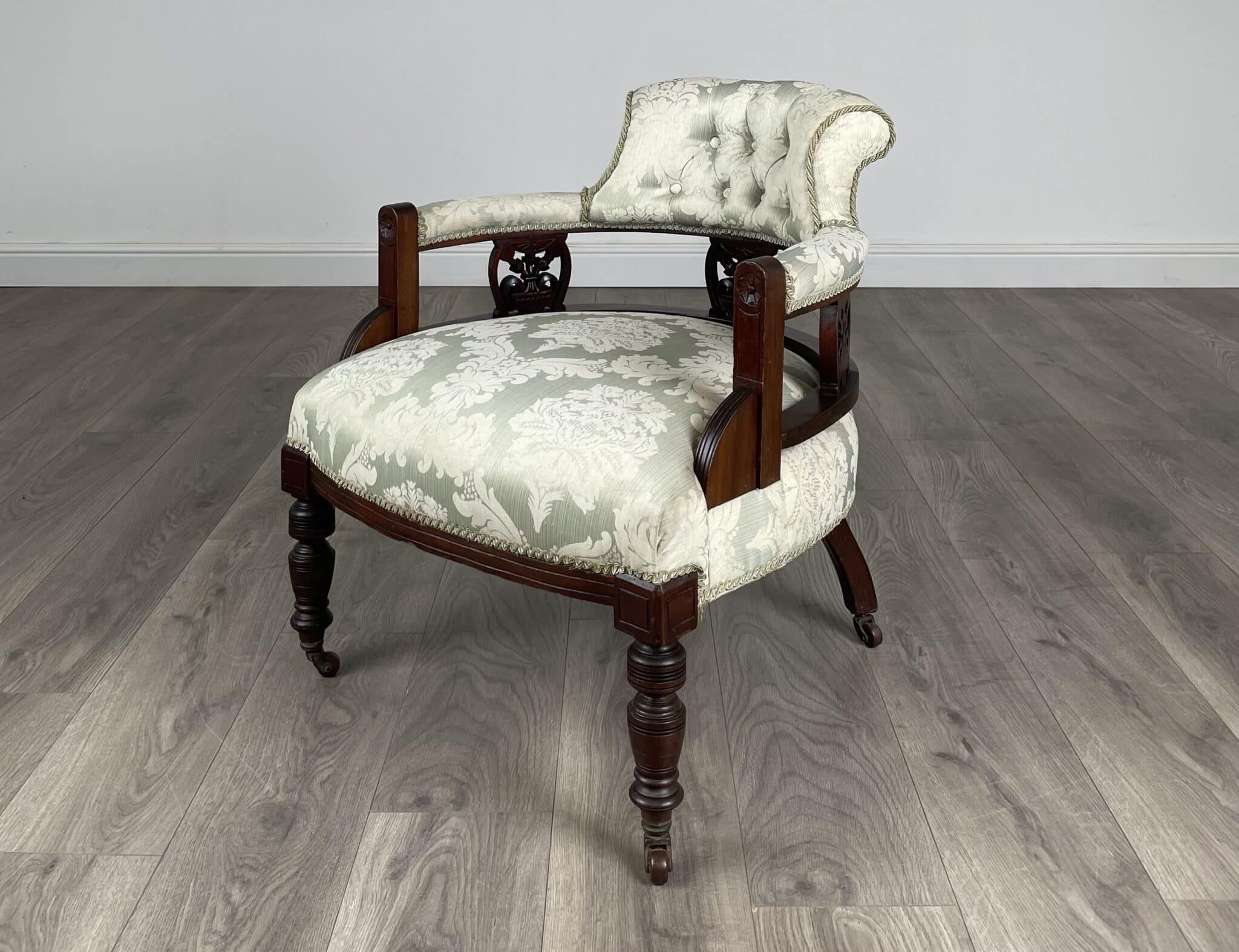 Antique 20th Century Tub Chair / Armchair In Mahogany