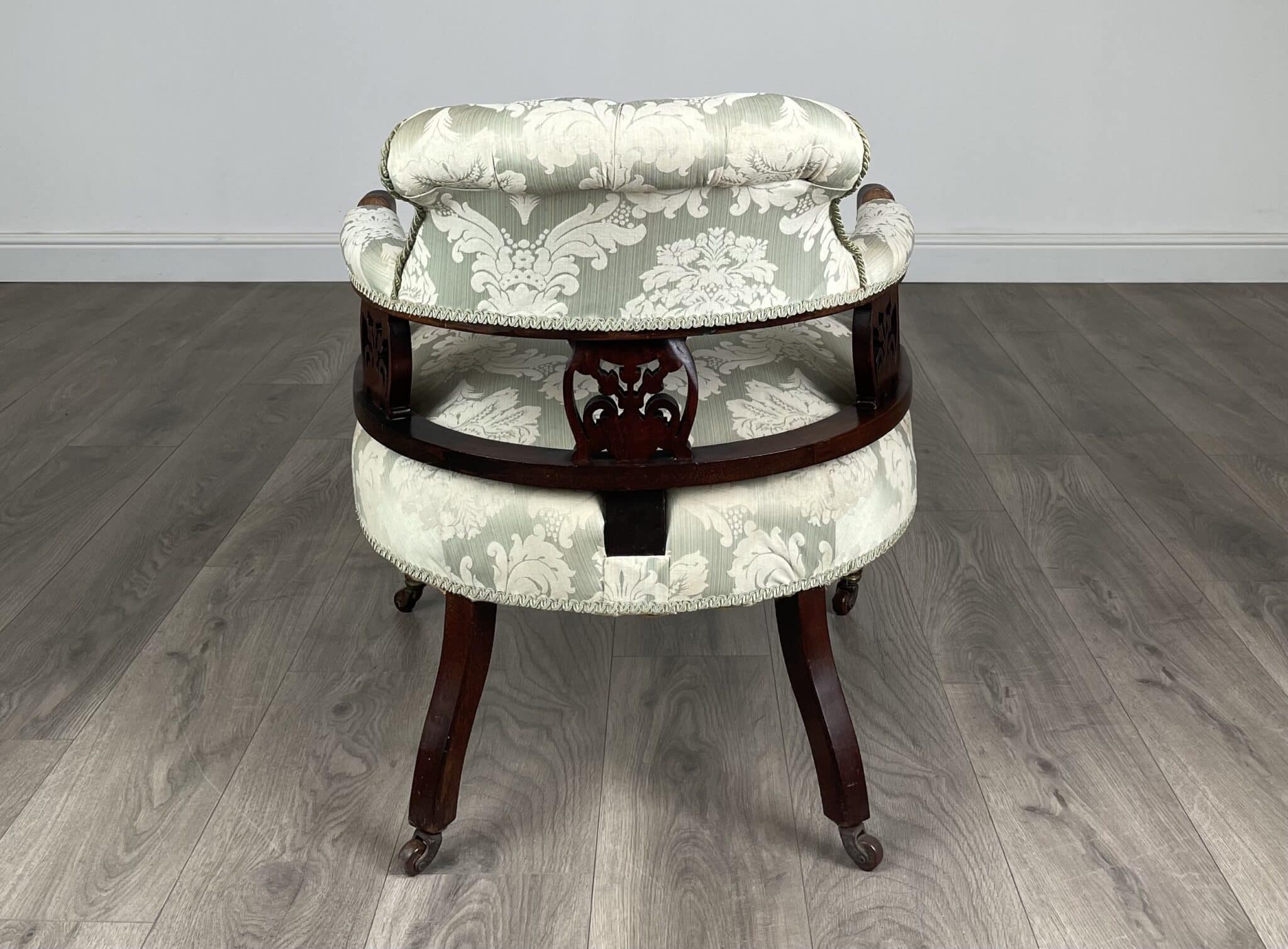 Antique 20th Century Tub Chair / Armchair In Mahogany