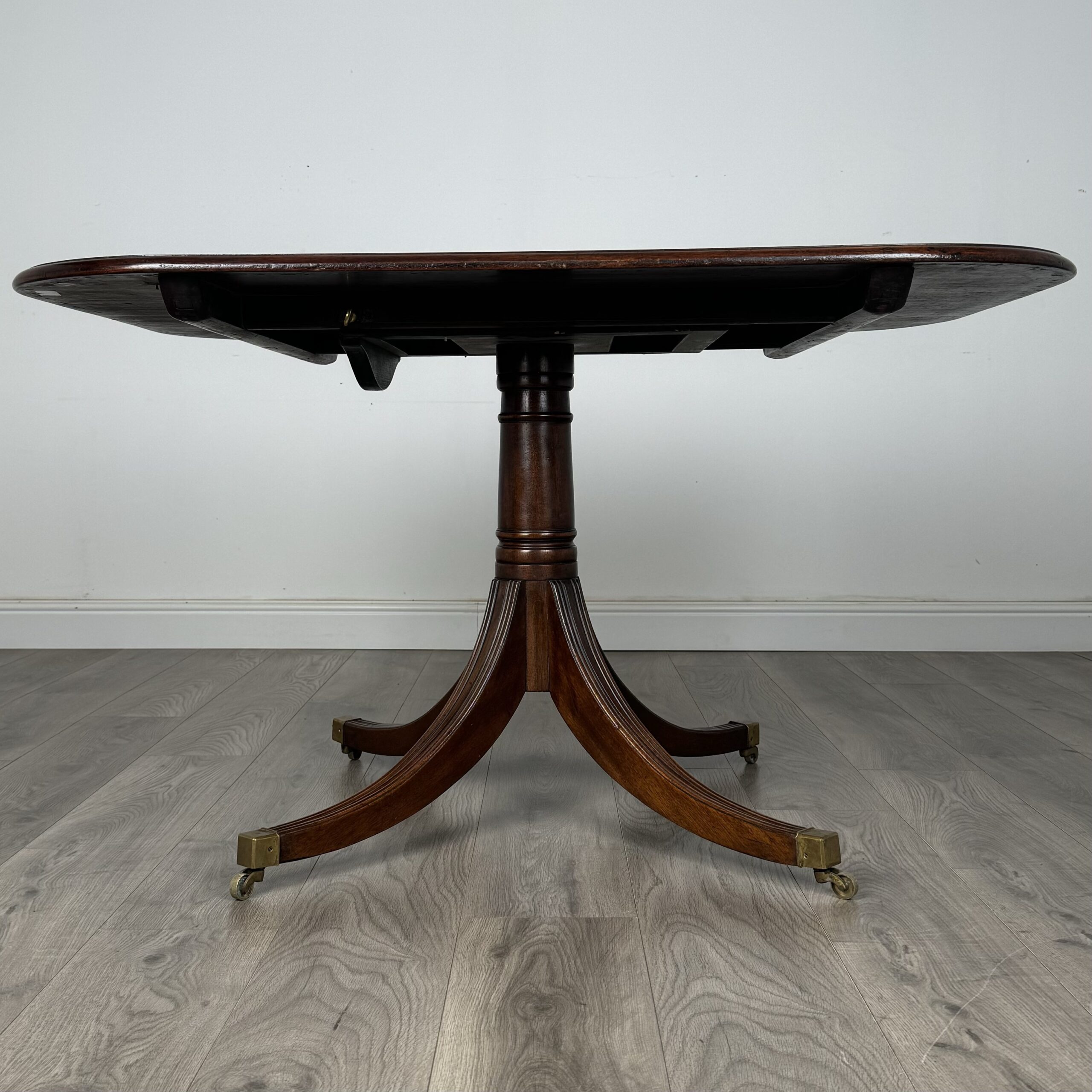 Antique 18th Century Plum Pudding Mahogany Tilt Top Table