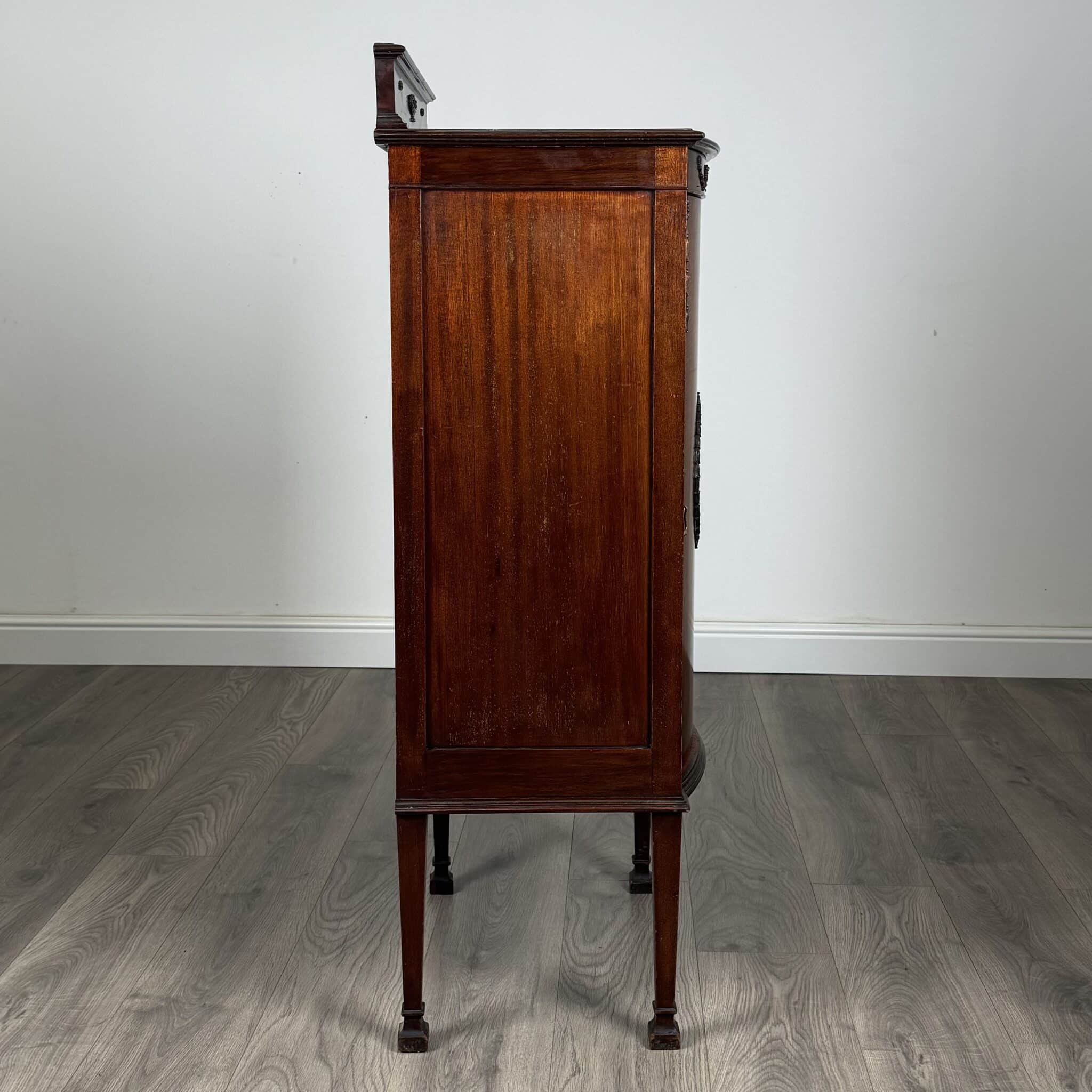 Antique 20th Century Cabinet In Mahogany