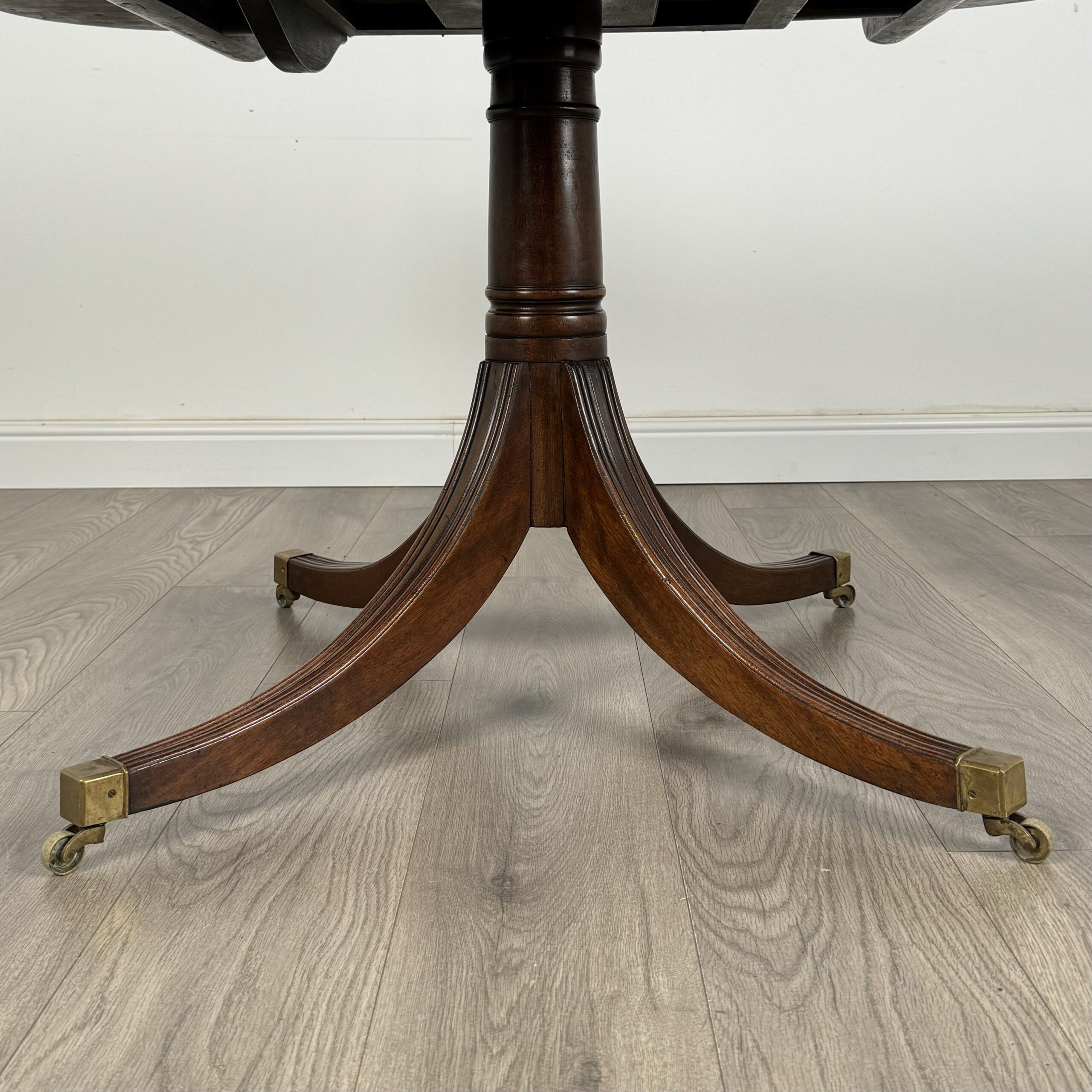 Antique 18th Century Plum Pudding Mahogany Tilt Top Table