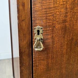 Antique 20th Century Cabinet In Mahogany