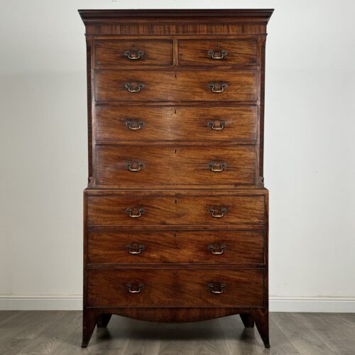 Antique 18th Century Chest On Chest In Mahogany