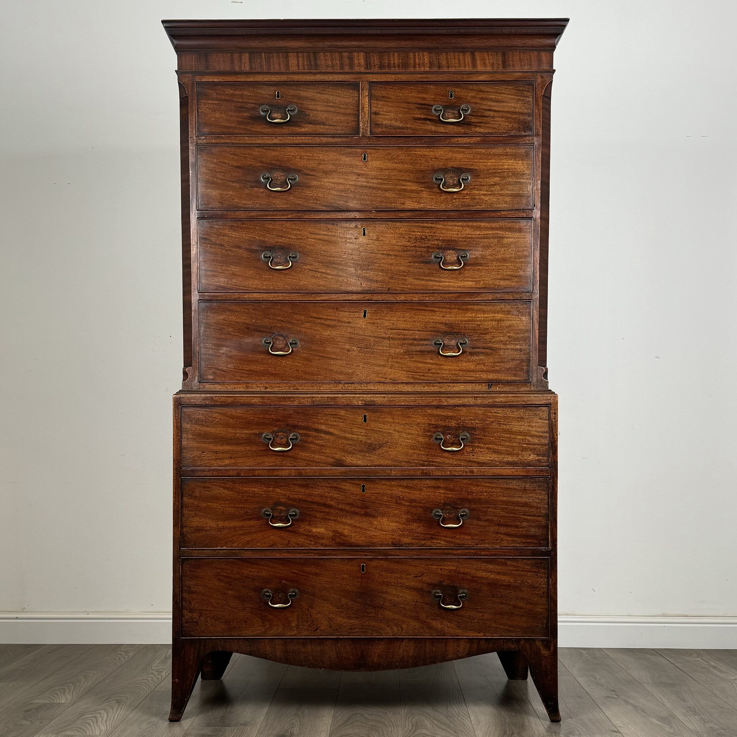 Antique 18th Century Chest On Chest In Mahogany