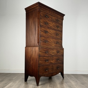 Antique 18th Century Chest On Chest In Mahogany