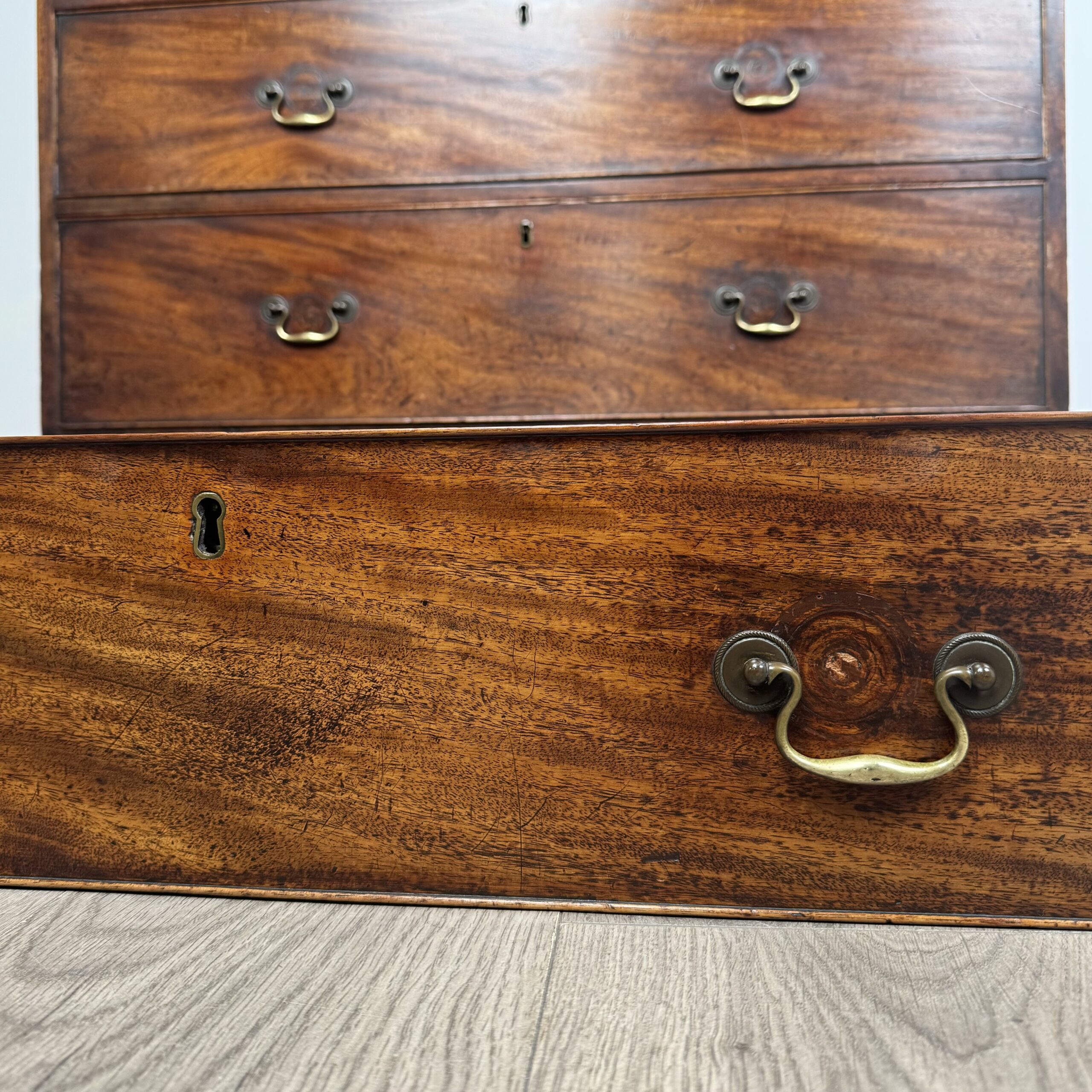 Antique 18th Century Chest On Chest In Mahogany