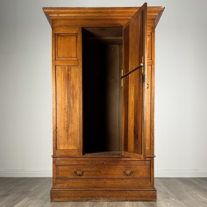 Antique Late 19th Century Wardrobe In Satin Walnut