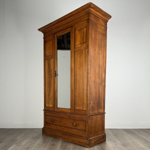 Antique Late 19th Century Wardrobe In Satin Walnut