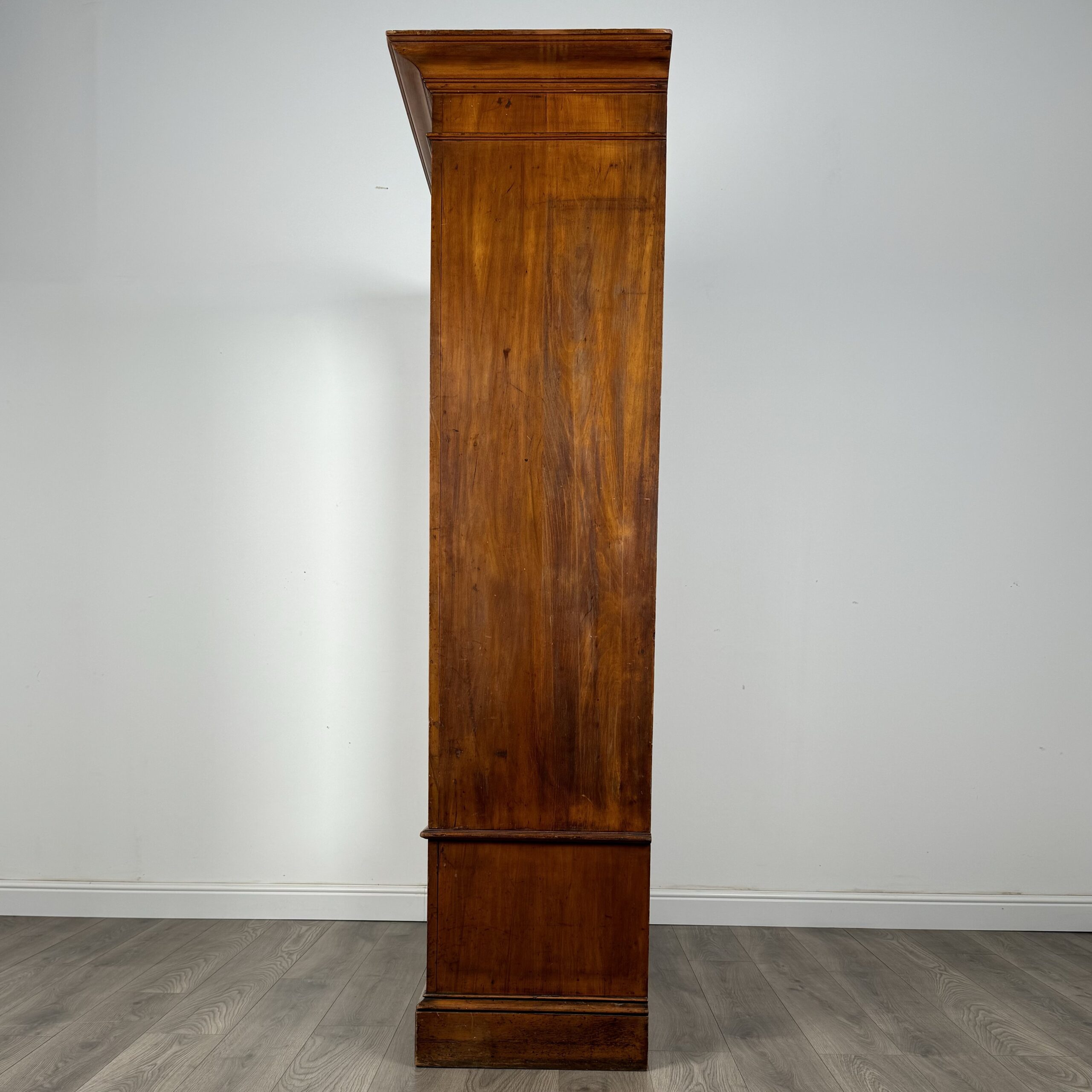 Antique Late 19th Century Wardrobe In Satin Walnut