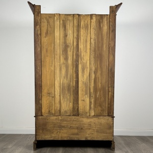 Antique Late 19th Century Wardrobe In Satin Walnut