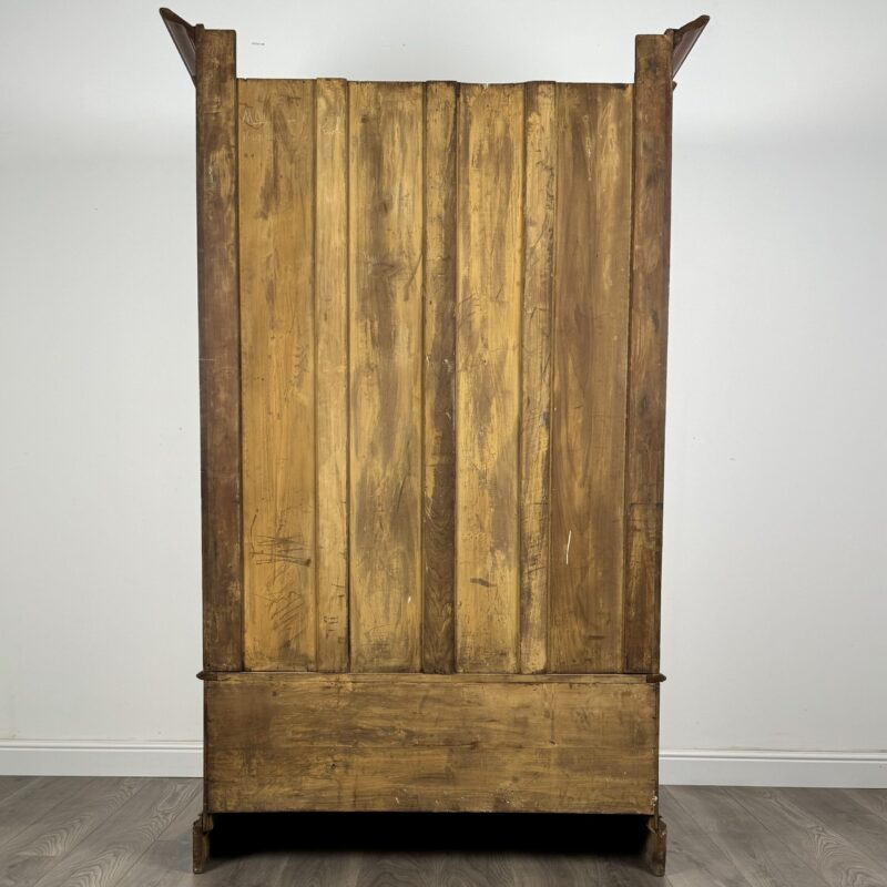 Antique Late 19th Century Wardrobe In Satin Walnut
