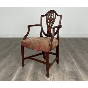 Antique 18th Century Set Of 8 Shield Back Dining Chairs