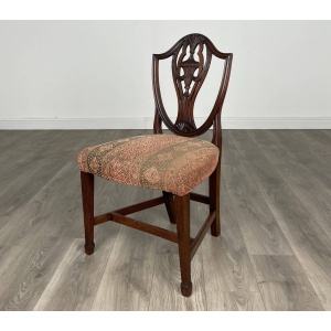 Antique 18th Century Set Of 8 Shield Back Dining Chairs