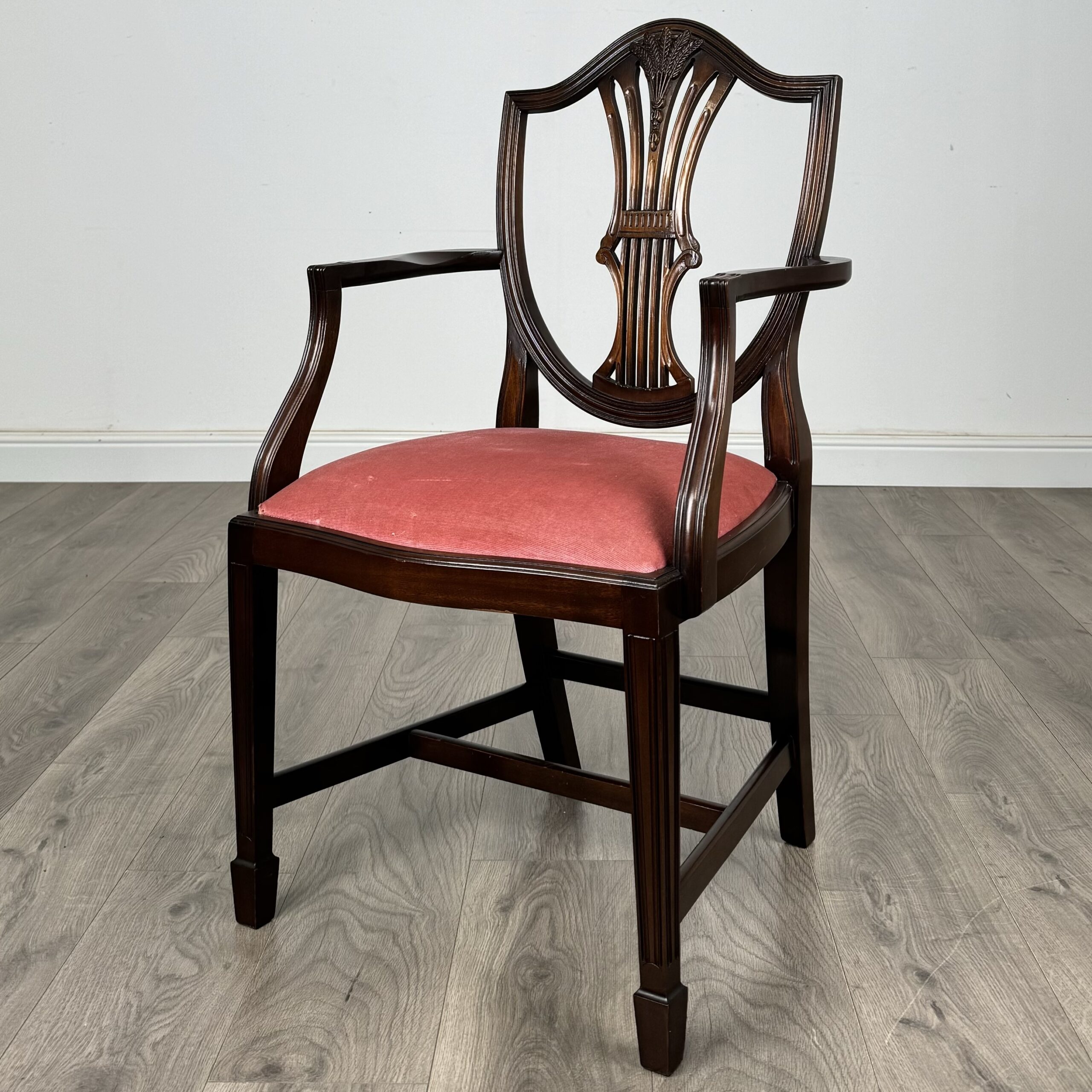 Antique 20th Century Set Of 10 Hepplewhite Style Dining Chairs
