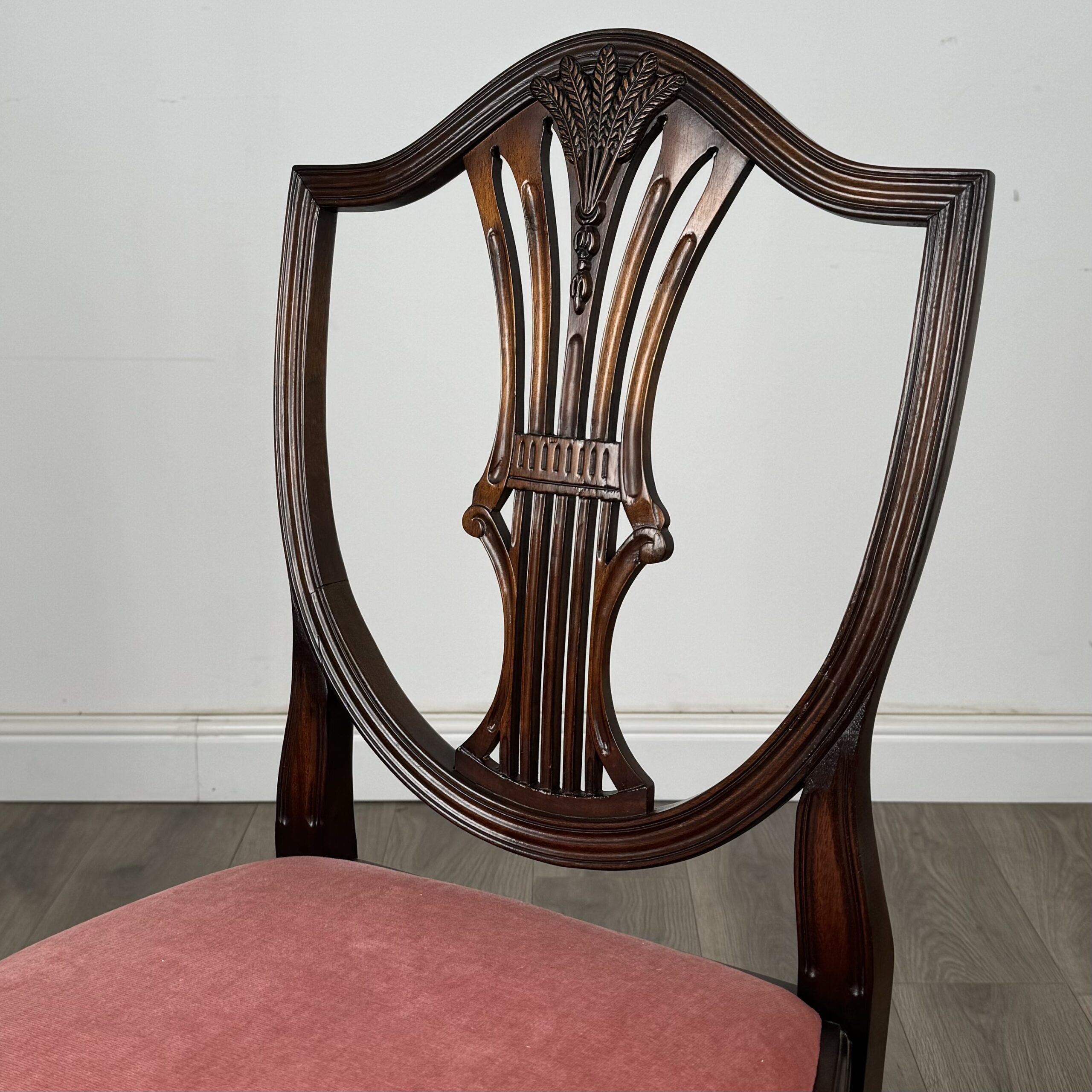Antique 20th Century Set Of 10 Hepplewhite Style Dining Chairs