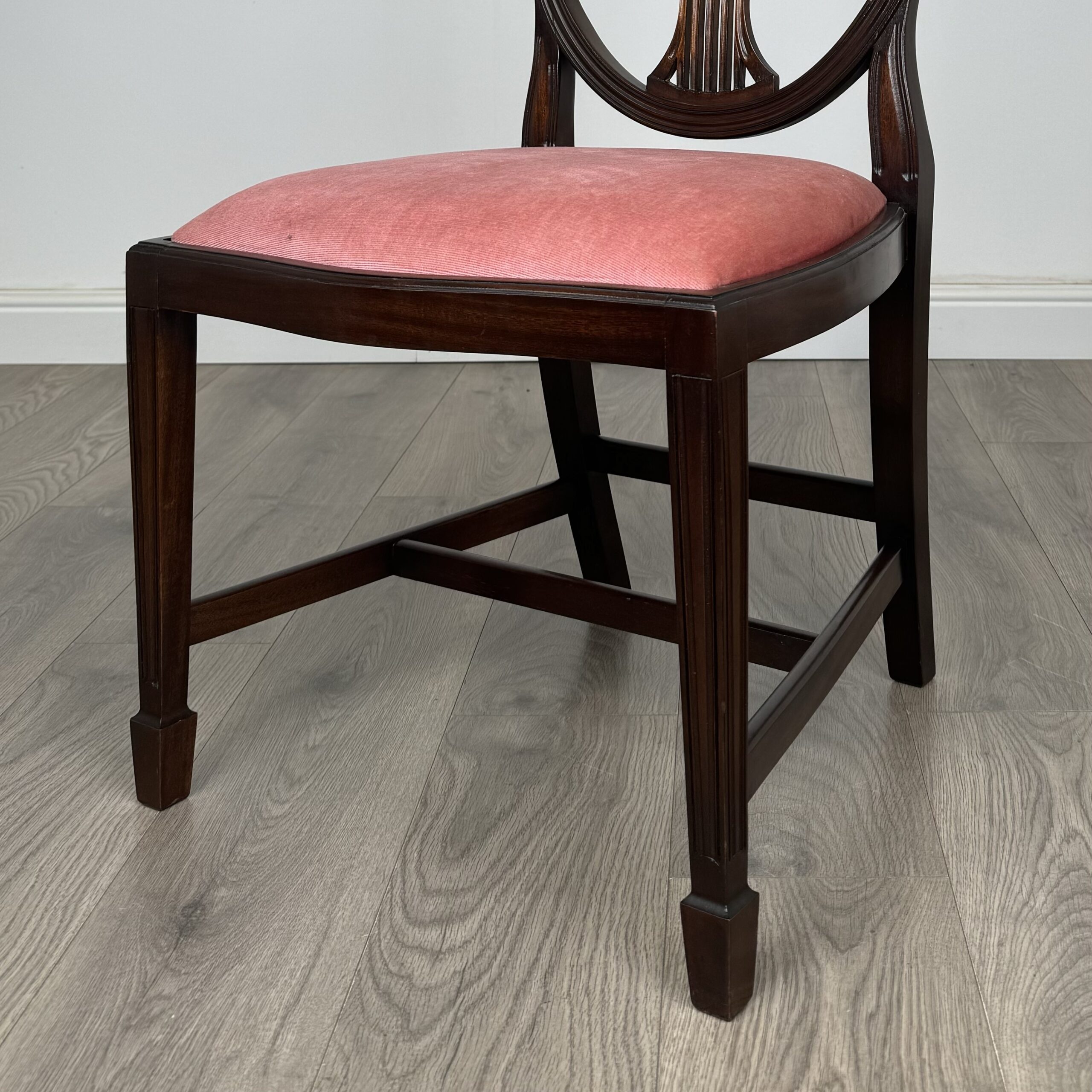 Antique 20th Century Set Of 10 Hepplewhite Style Dining Chairs