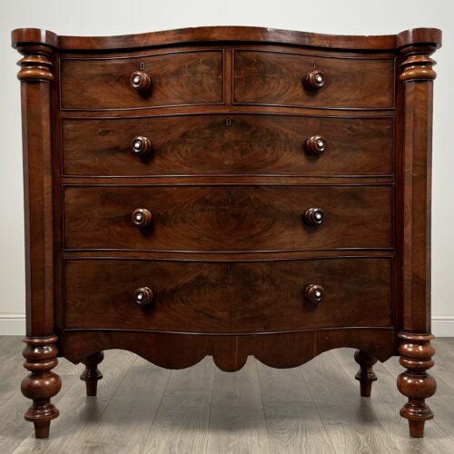 Antique 19th Century Rare Serpentine Chest Of Drawers In Mahogany